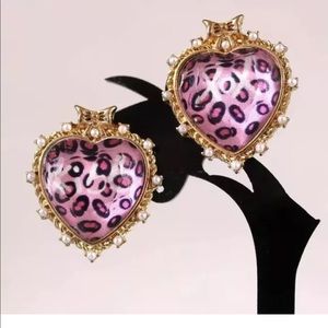 kiss and xox Heart Earrings
